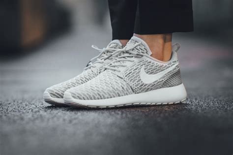 nike roshe one damen grau weiß|Nike Roshe One Flyknit ab 79,90 € .